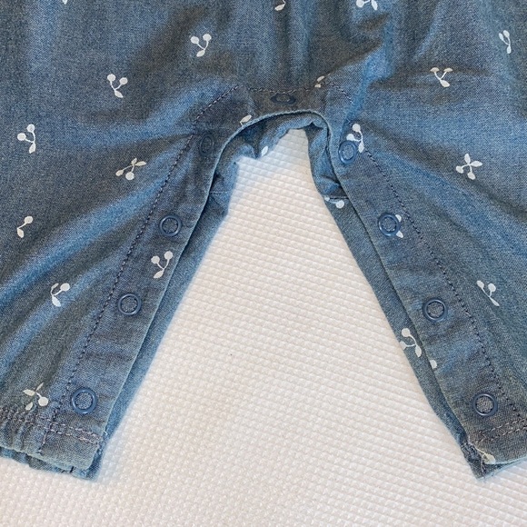 Carter’s Baby girl Jumpsuit with cherries pattern size 3 months - Picture 6 of 11